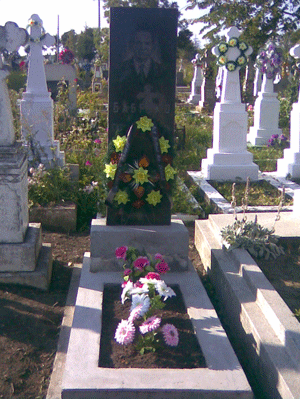 Grave before restoration